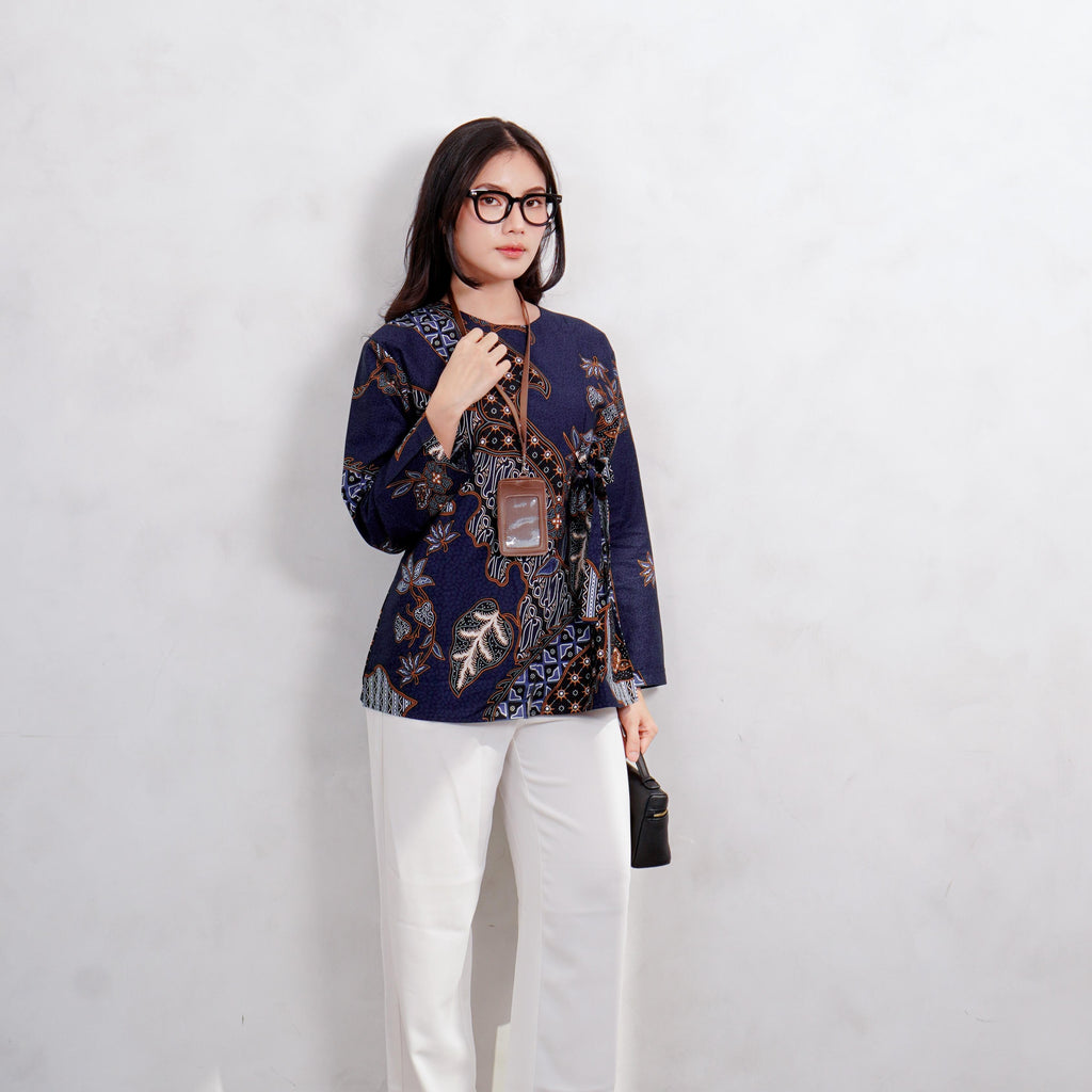 Swipe Up Kemeja Blouse Batik Wanita Modern Akai Navy Brown