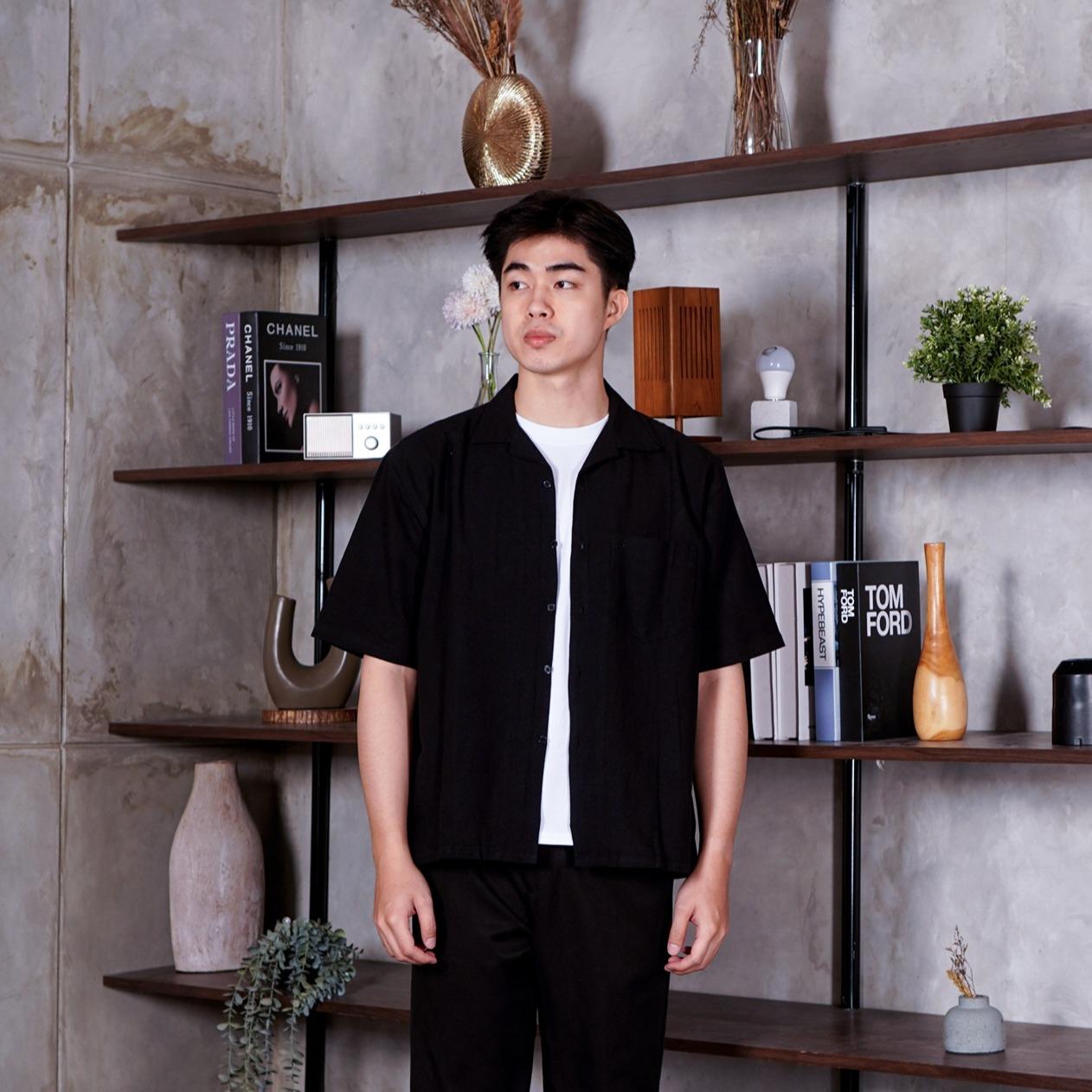 Swipe Up Kemeja Linen Oversize Cuban Bowling Shirt Linen Premium Kerah Lengan Pendek Black