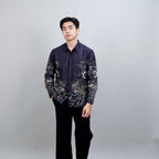 Swipe Up Kemeja Batik Pria Modern Slimfit Katun Lengan Panjang Motif Gokura