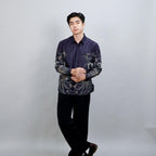 Swipe Up Kemeja Batik Pria Modern Slimfit Katun Lengan Panjang Motif Gokura