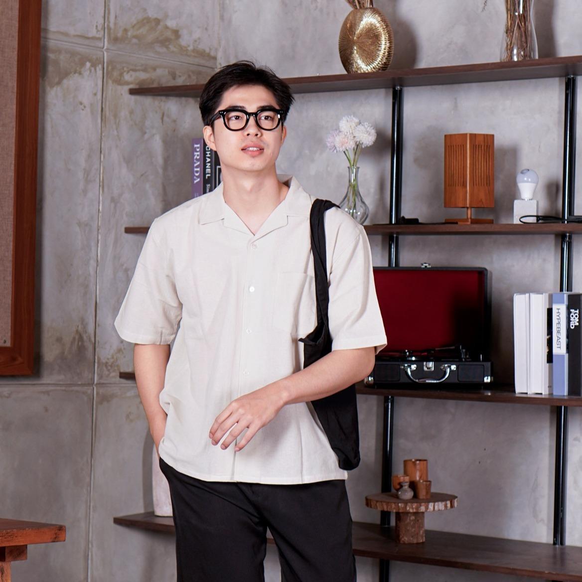 Swipe Up Kemeja Linen Oversize Cuban Bowling Shirt Linen Premium Kerah Lengan Pendek Black