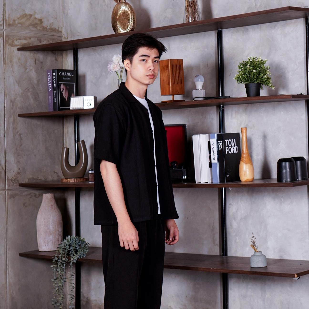 Swipe Up Kemeja Linen Oversize Cuban Bowling Shirt Linen Premium Kerah Lengan Pendek Black