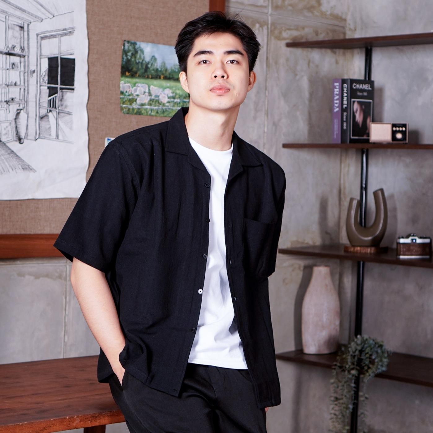 Swipe Up Kemeja Linen Oversize Cuban Bowling Shirt Linen Premium Kerah Lengan Pendek Black