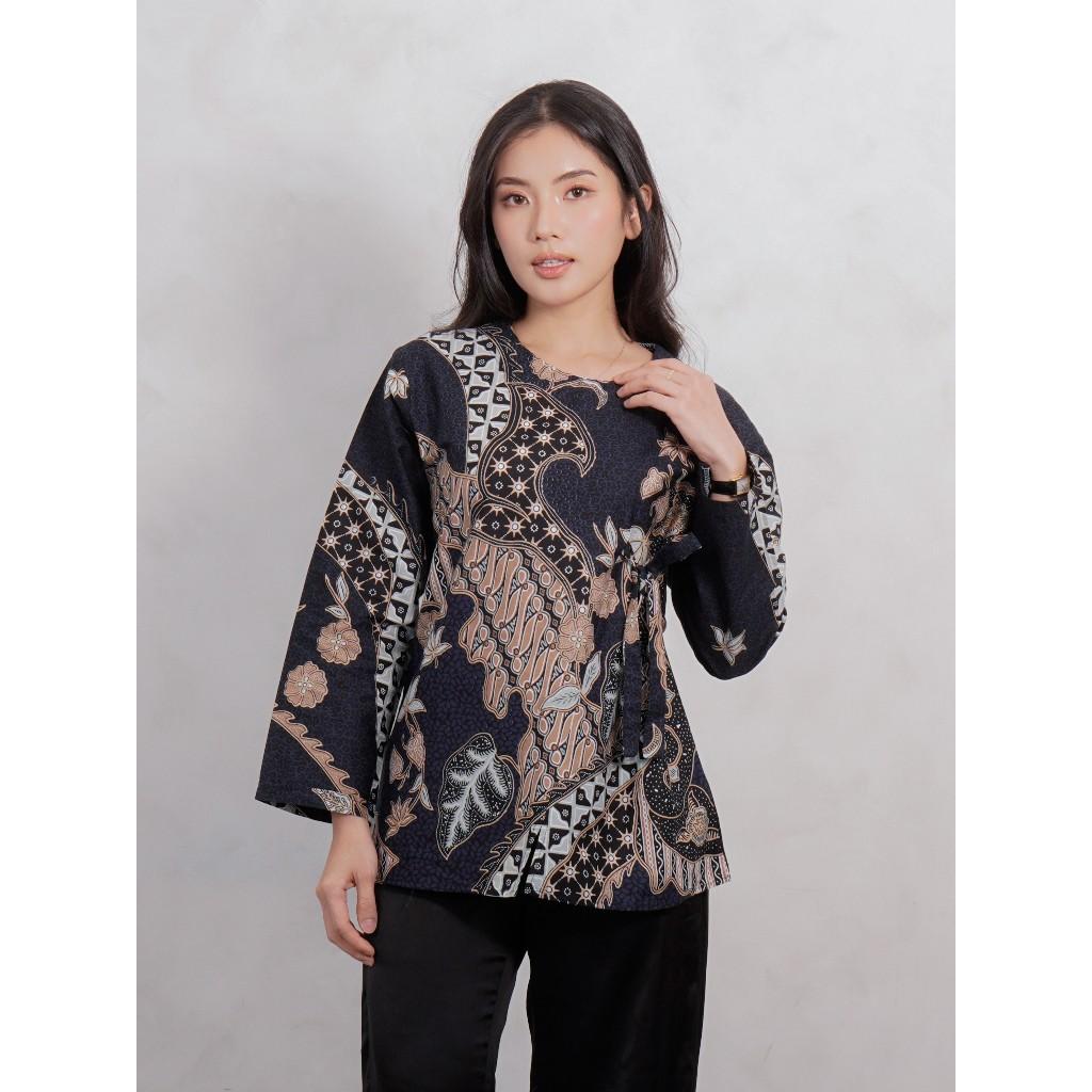Swipe Up Kemeja Batik Blouse Wanita Modern Akai Navy Cream