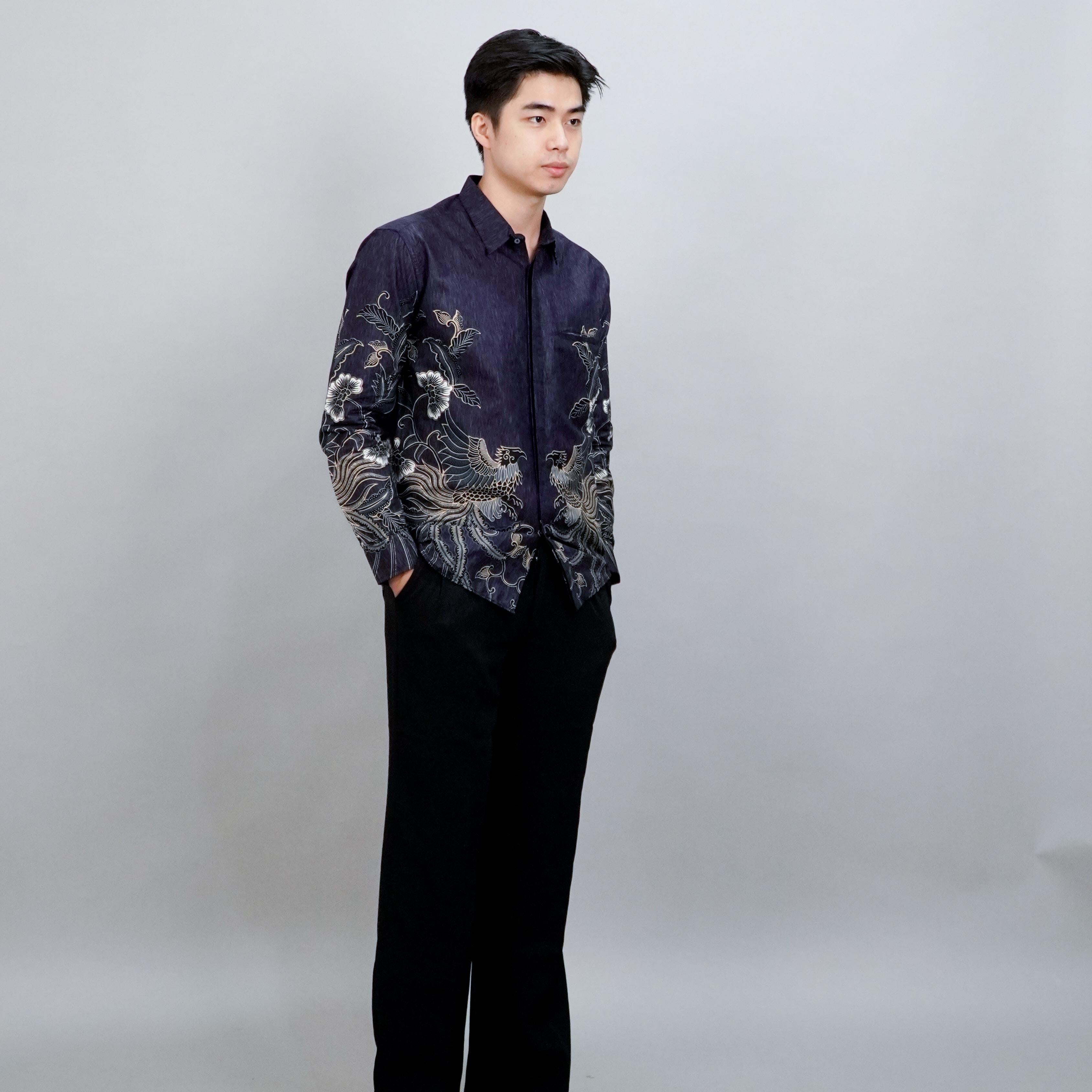 Swipe Up Kemeja Batik Pria Modern Slimfit Katun Lengan Panjang Motif Gokura