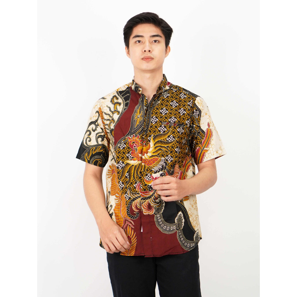 Swipe Up Kemeja Batik Pria Modern Slimfit Lengan Pendek Shiragiku