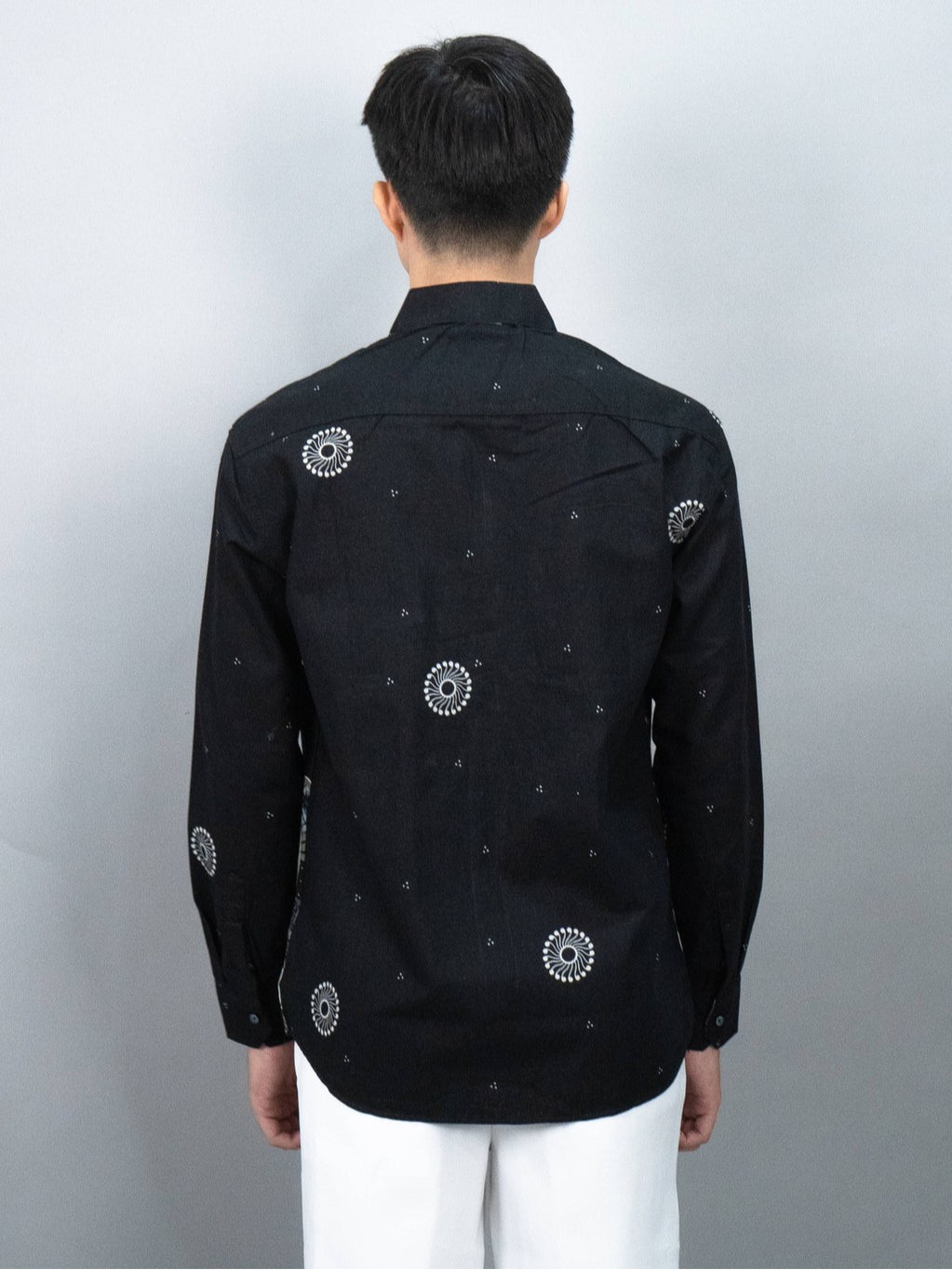 Swipe Up Kemeja Batik Pria Modern Jumbo Lengan Panjang Night