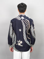 Swipe Up Kemeja Batik Pria Modern Lengan Panjang Akai Navy-Cream