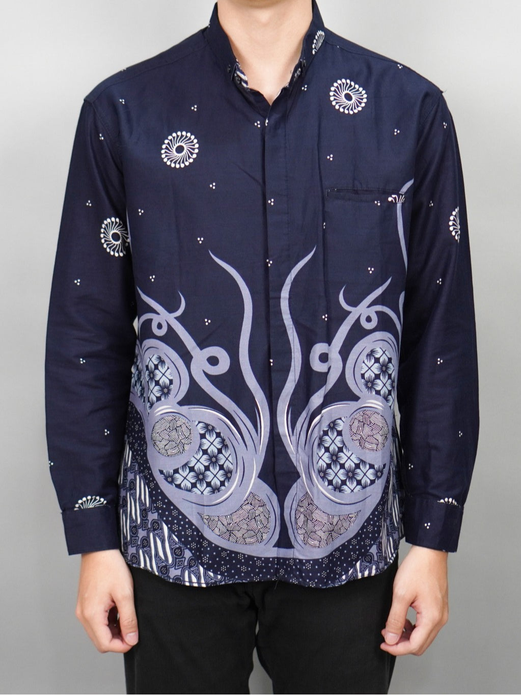 Swipe Up Kemeja Batik Pria Modern Lengan Panjang Night Navy Blue