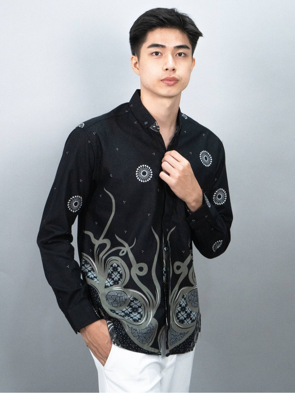 Swipe Up Kemeja Batik Pria Modern Jumbo Lengan Panjang Night