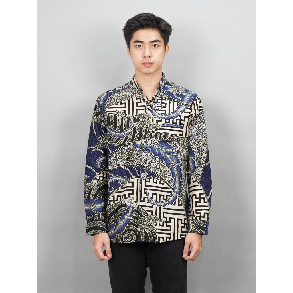 Swipe Up Kemeja Batik Pria Modern Slimfit Lengan Panjang Kiiro