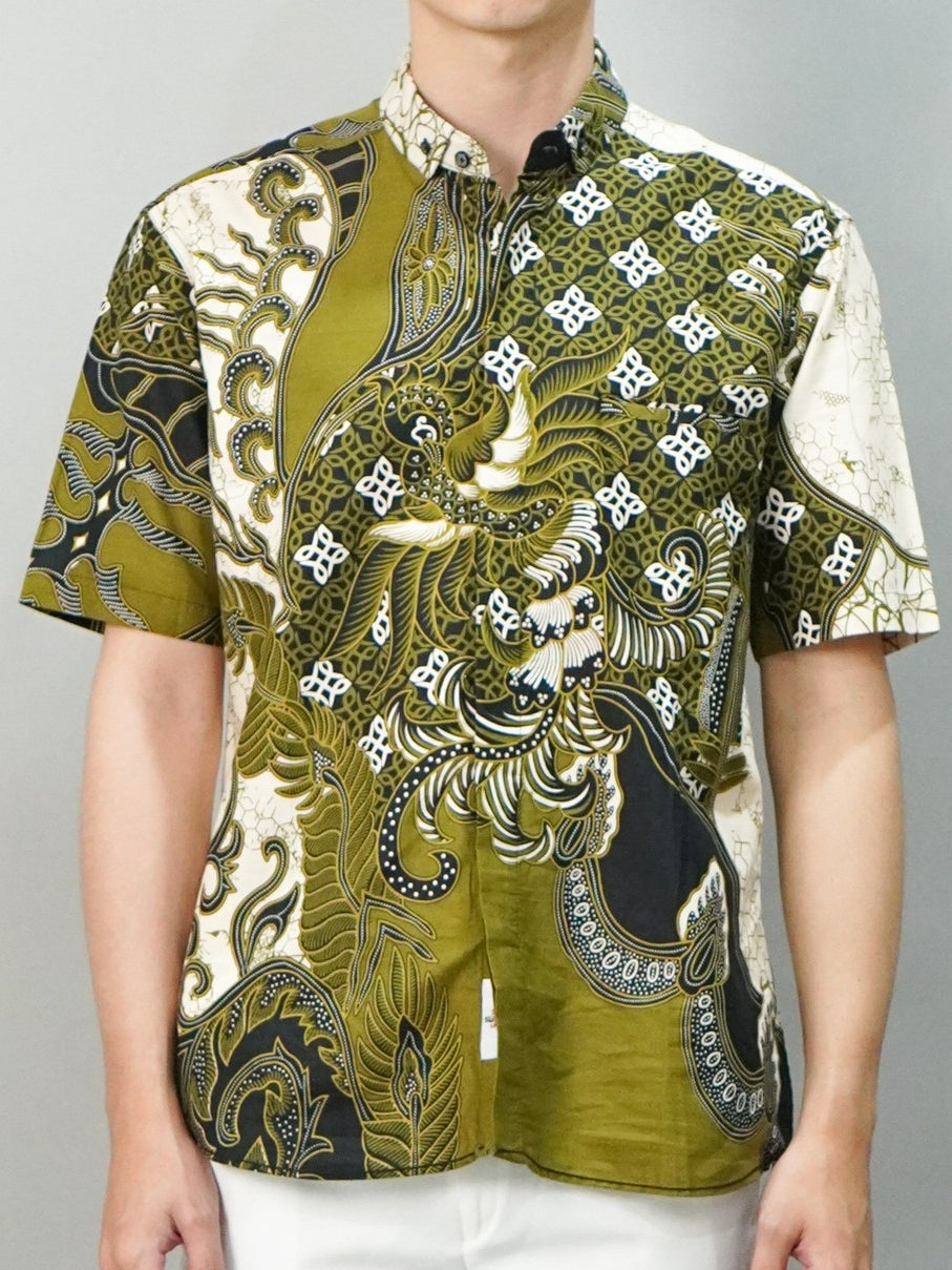 Swipe Up Kemeja Batik Pria Modern Slimfit Lengan Pendek Shiragiku