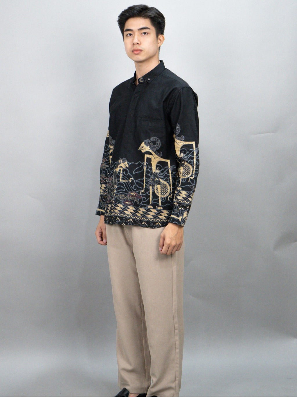 Swipe Up Kemeja Batik Pria Modern Lengan Panjang Arjuna Black Navy