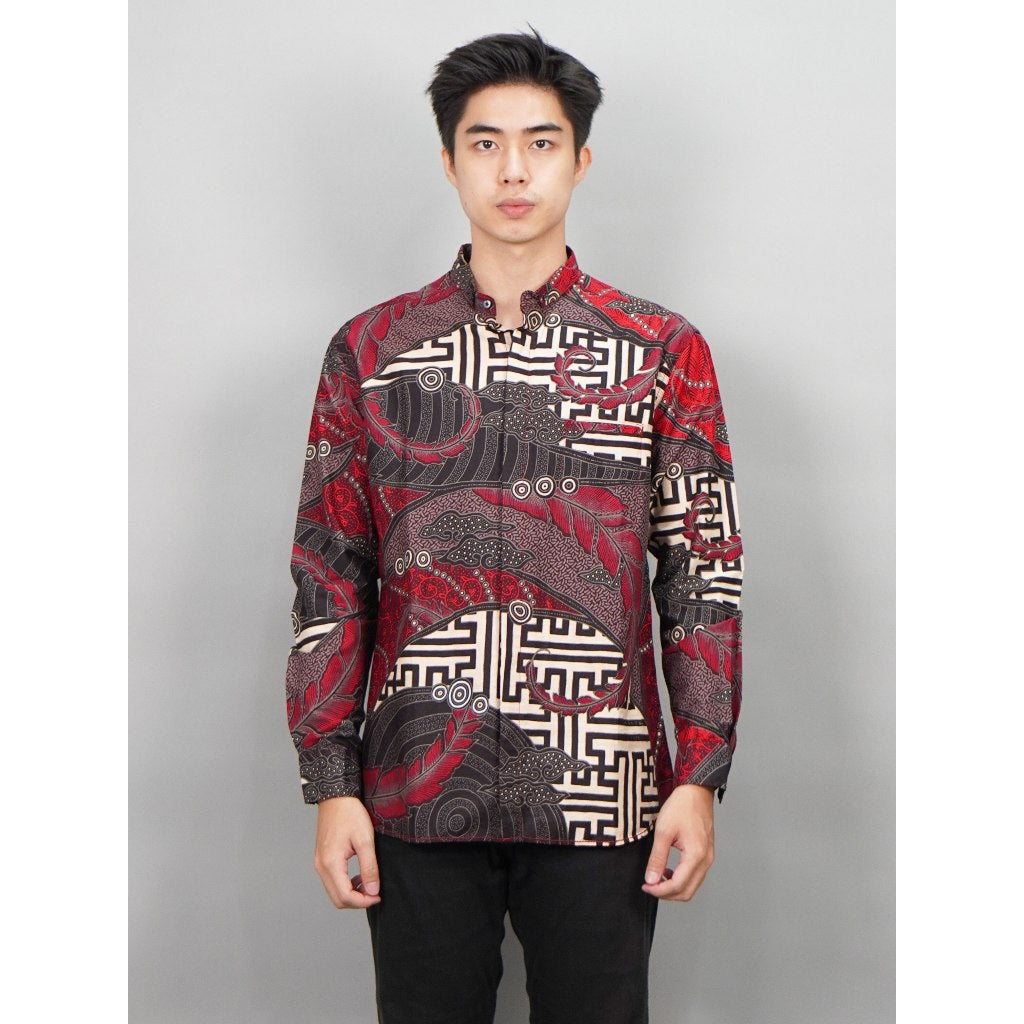 Swipe Up Kemeja Batik Pria Modern Slimfit Lengan Panjang Kiiro
