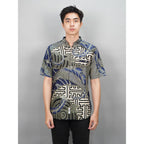 Swipe Up Kemeja Batik Pria Modern Slimfit Lengan Pendek Kiiro