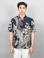 Swipe Up Kemeja Batik Pria Modern Lengan Pendek Akai Navy Cream