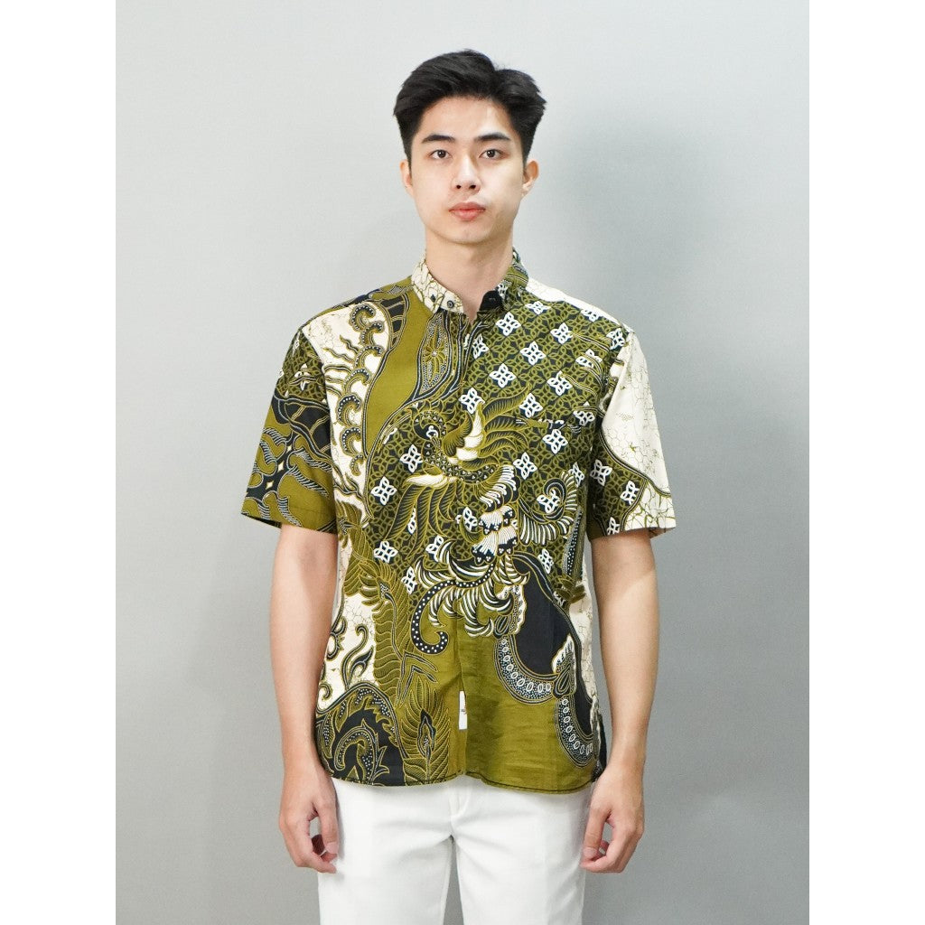Swipe Up Kemeja Batik Pria Modern Slimfit Lengan Pendek Shiragiku