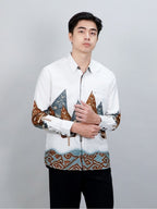 Swipe Up Kemeja Batik Pria Modern Lengan Panjang Wayang Laksmana White