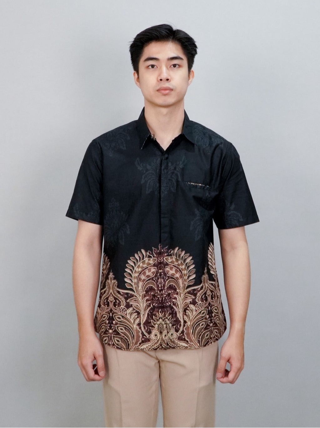 Swipe Up Kemeja Batik Pria Modern Lengan Pendek Charisma Black