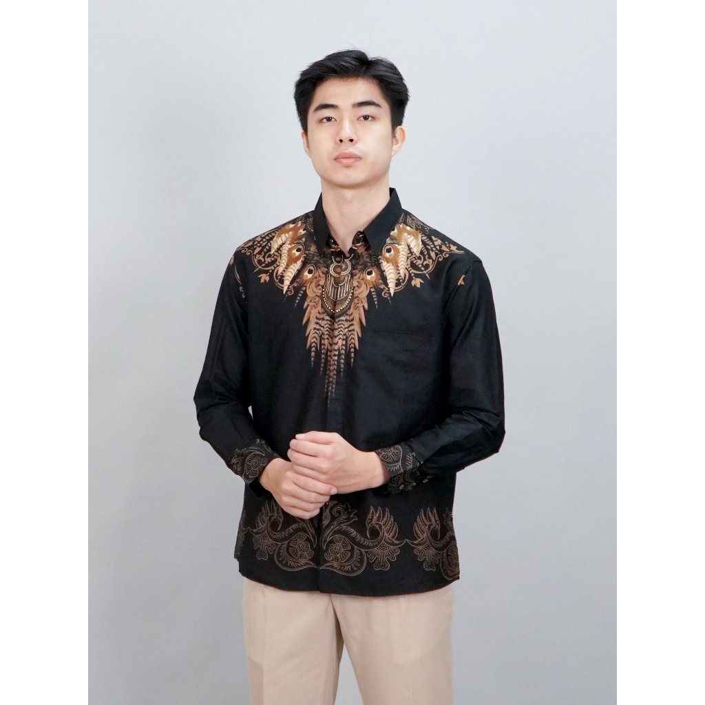 Swipe Up Kemeja Batik Pria Modern Slimfit Lengan Panjang Wagayama Black