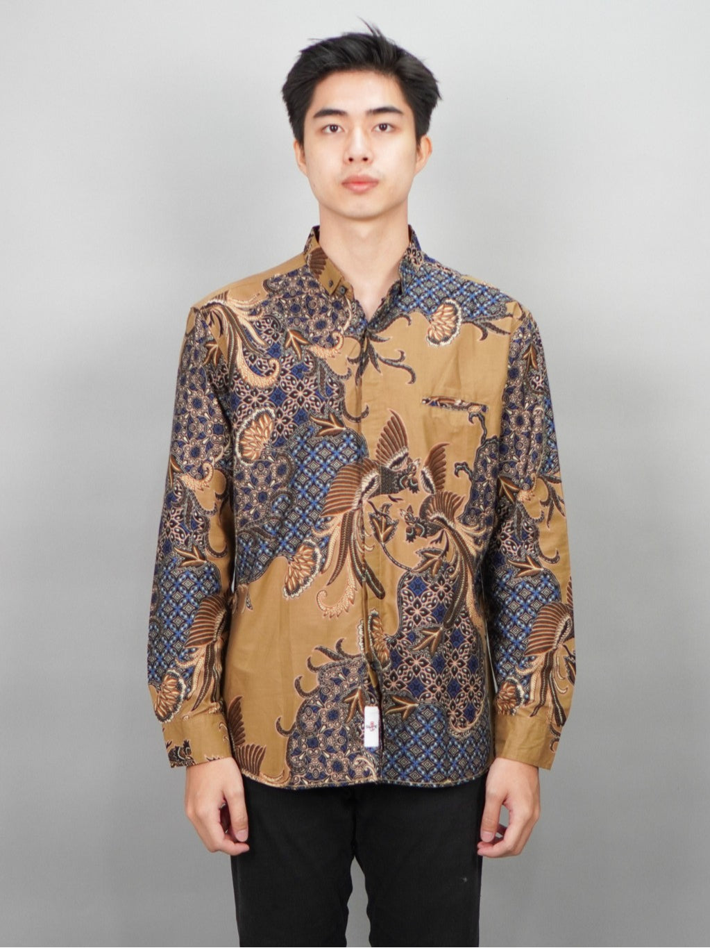 Swipe Up Kemeja Batik Pria Modern Slimfit Lengan Panjang Ajisai