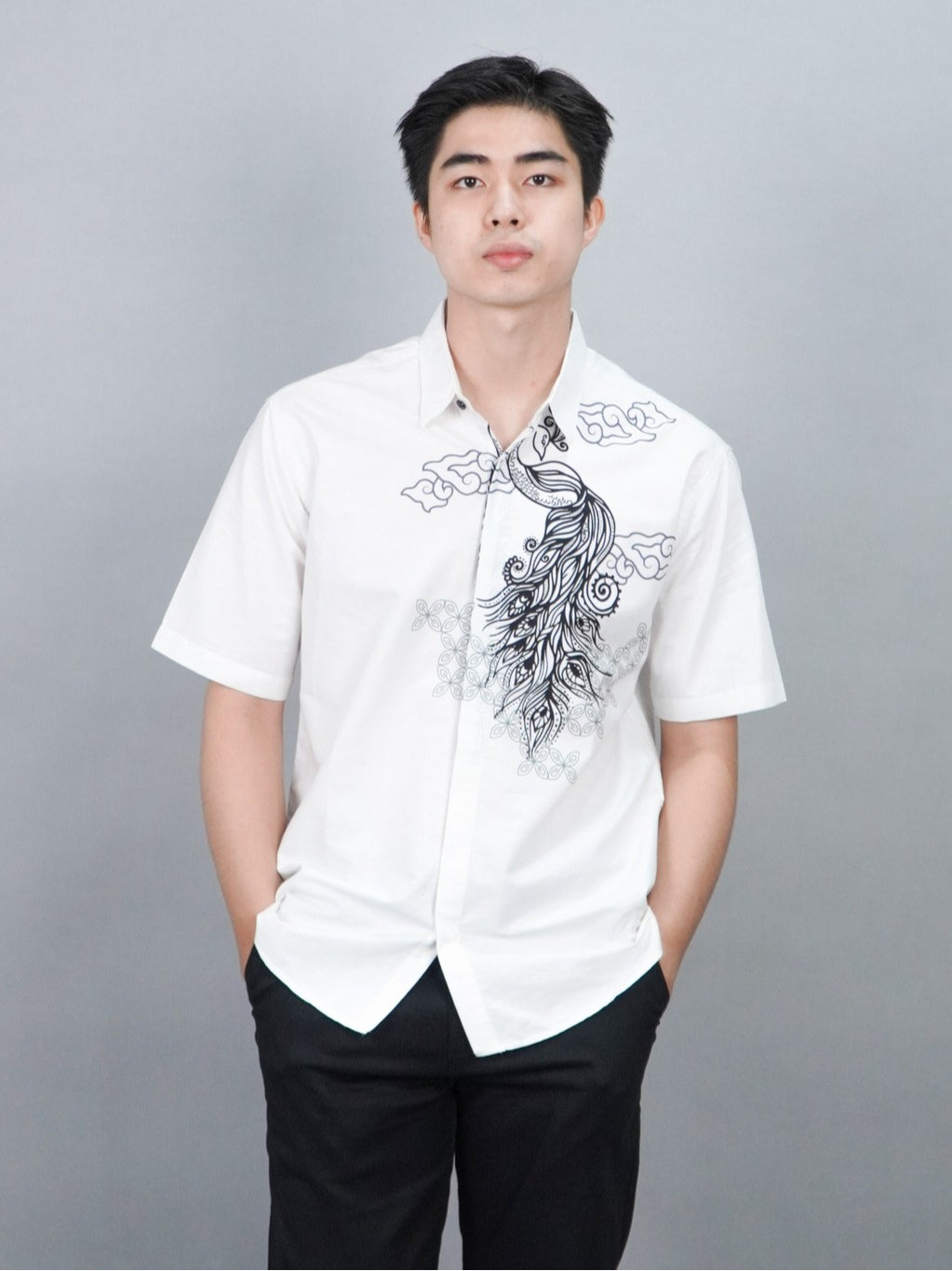 Swipe Up Kemeja Batik Pria Modern Lengan Pendek Himawari White