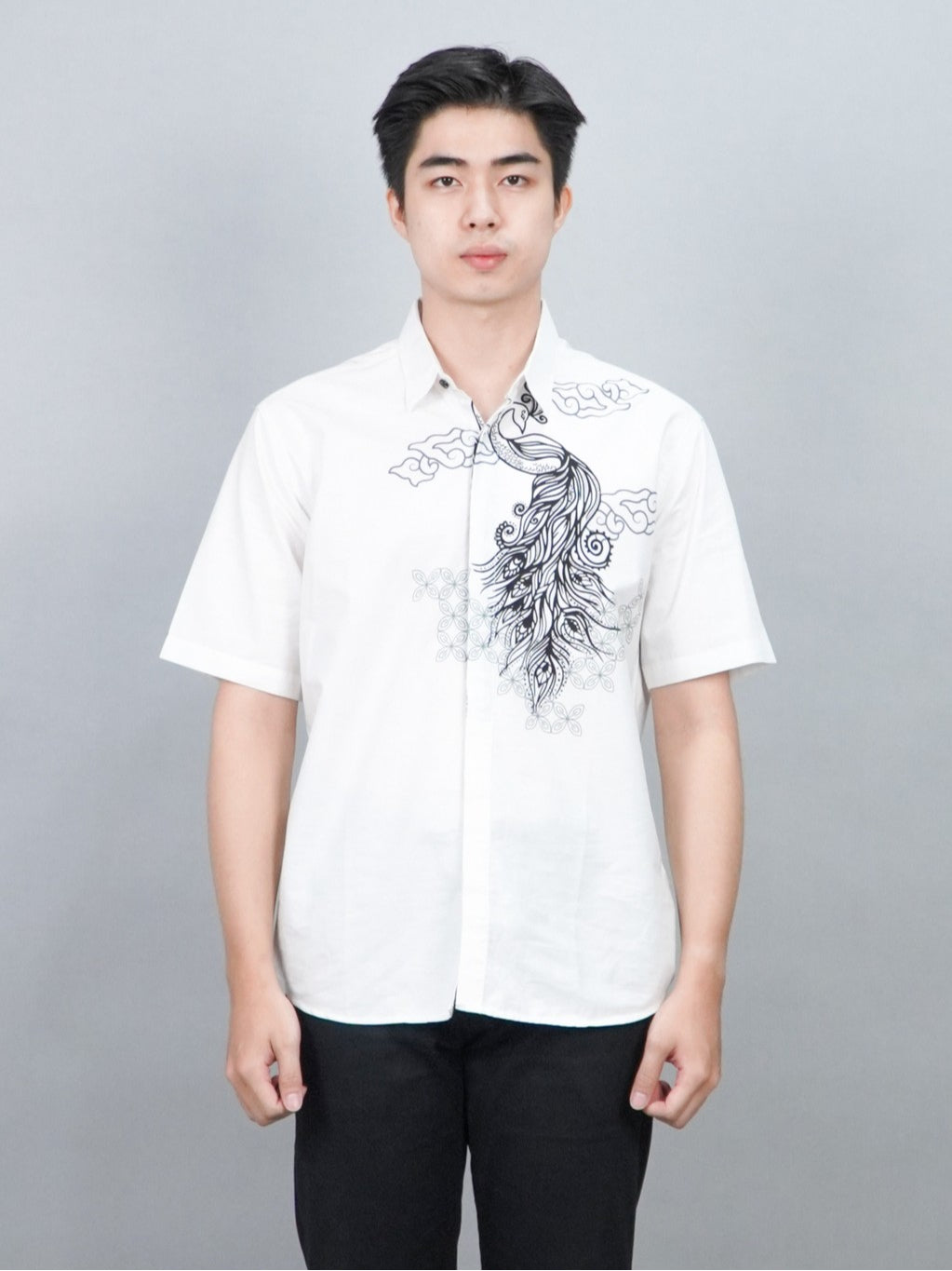 Swipe Up Kemeja Batik Pria Modern Lengan Pendek Himawari White