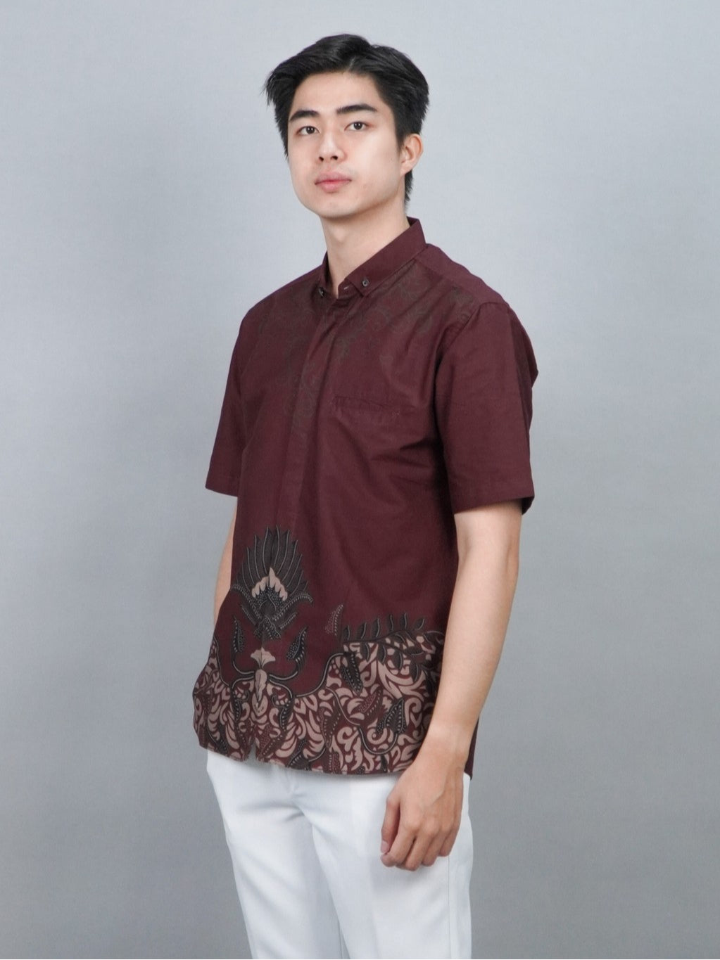 Swipe Up Kemeja Batik Pria Modern Lengan Pendek Widura Maroon
