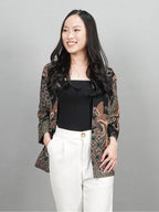 Swipe Up Outer Batik Wanita Modern Lengan 3/4 Ajisai Black