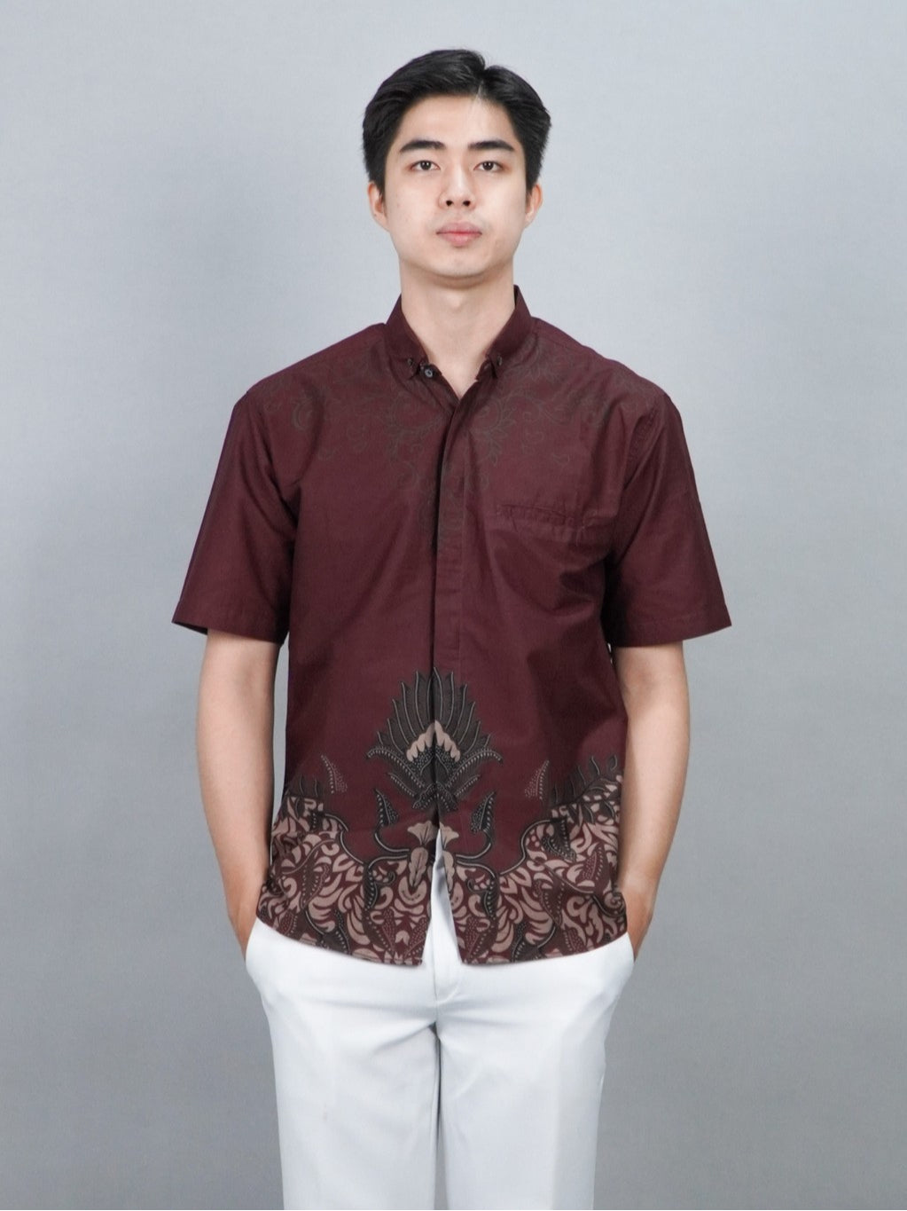 Swipe Up Kemeja Batik Pria Modern Lengan Pendek Widura Maroon