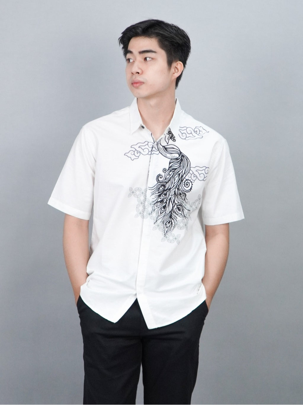 Swipe Up Kemeja Batik Pria Modern Lengan Pendek Himawari White
