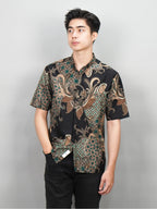 Swipe Up Kemeja Batik Pria Modern Slimfit Lengan Pendek Ajisai