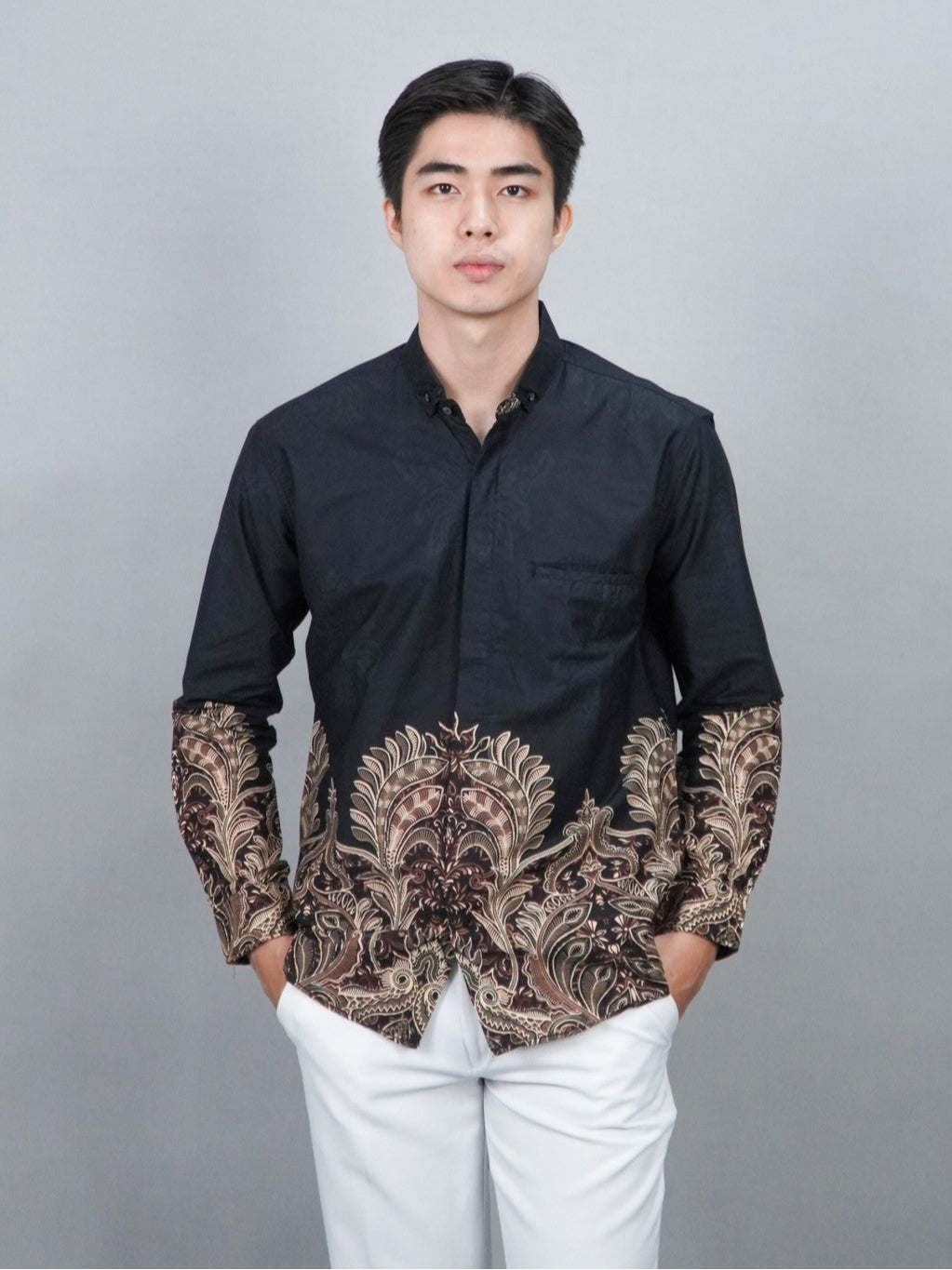 Swipe Up Kemeja Batik Pria Modern Slimfit Lengan Panjang Charisma Black