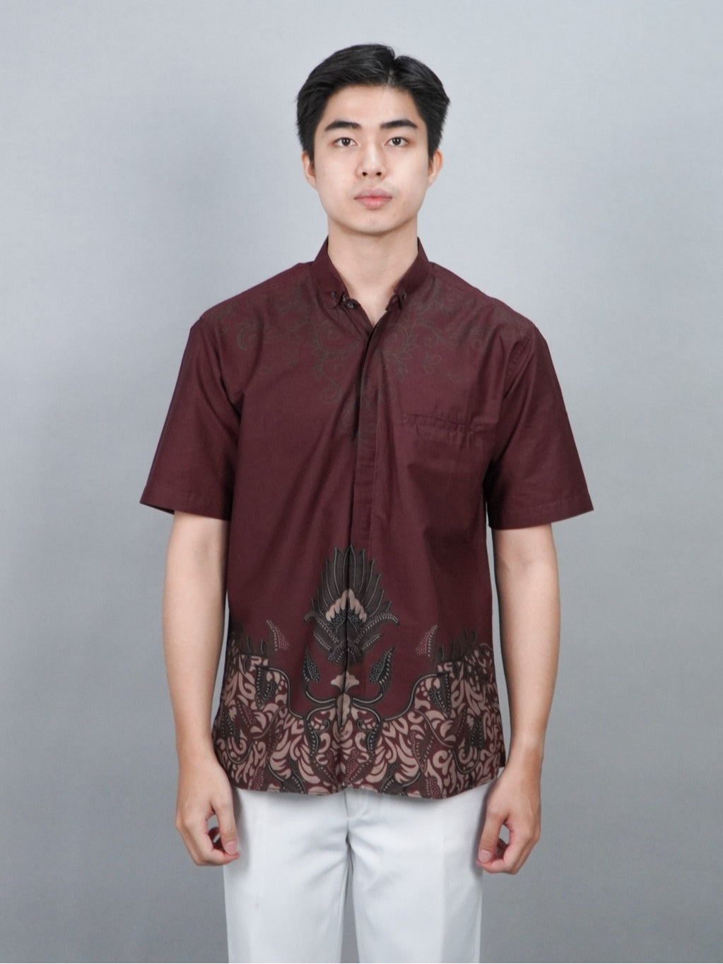 Swipe Up Kemeja Batik Pria Modern Lengan Pendek Widura Maroon