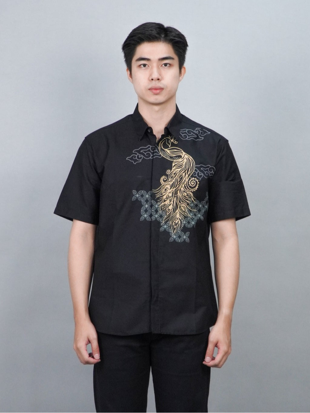 Swipe Up Kemeja Batik Pria Modern Lengan Pendek Himawari Black