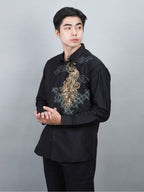 Swipe Up Kemeja Batik Pria Modern Katun Slimfit Lengan Panjang Motif Himawari Black