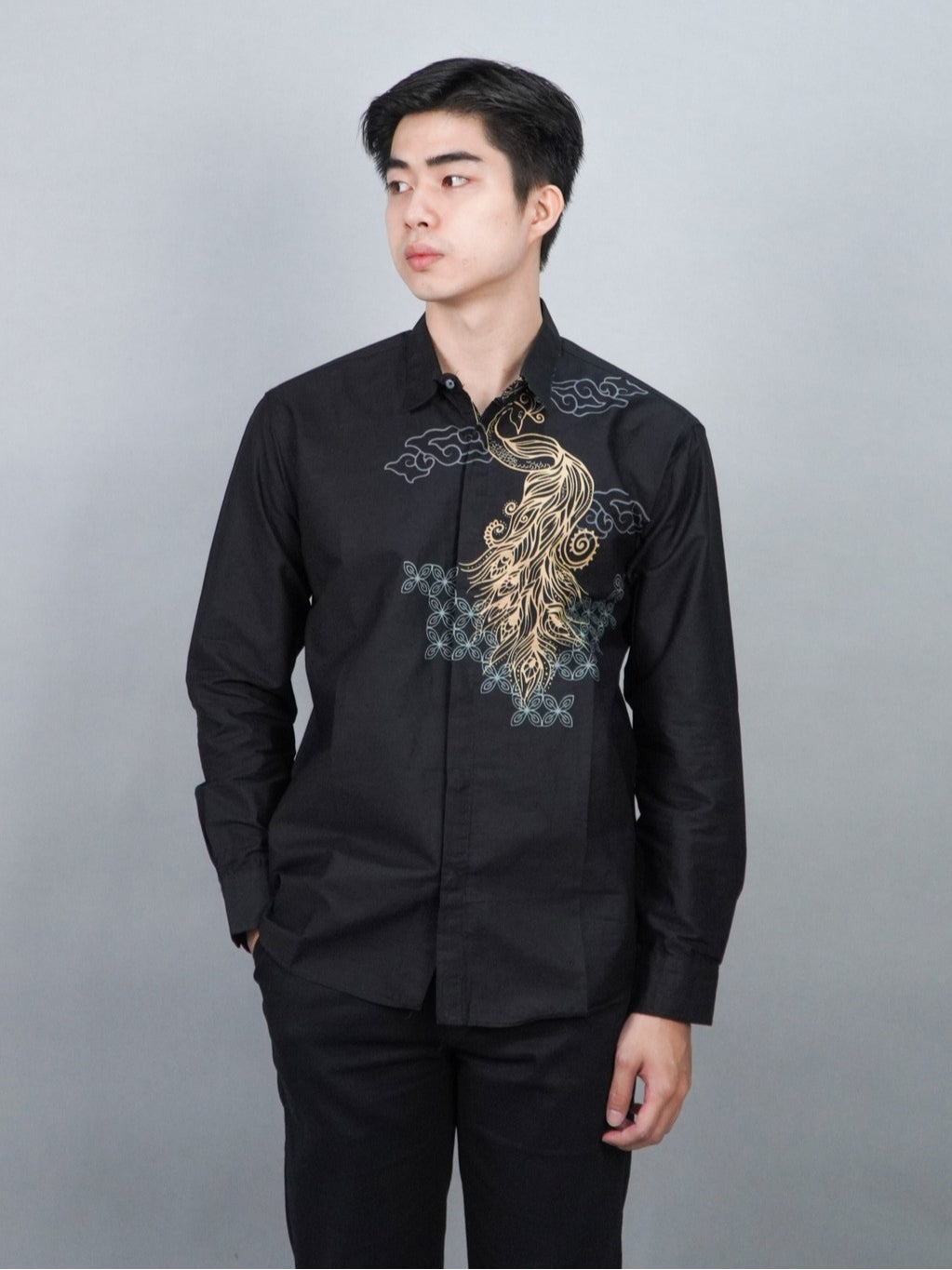 Swipe Up Kemeja Batik Pria Modern Katun Slimfit Lengan Panjang Motif Himawari Black