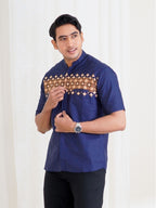Swipe Up Kemeja Koko Pria Modern Katun Lengan Pendek Motif Fayez Navy