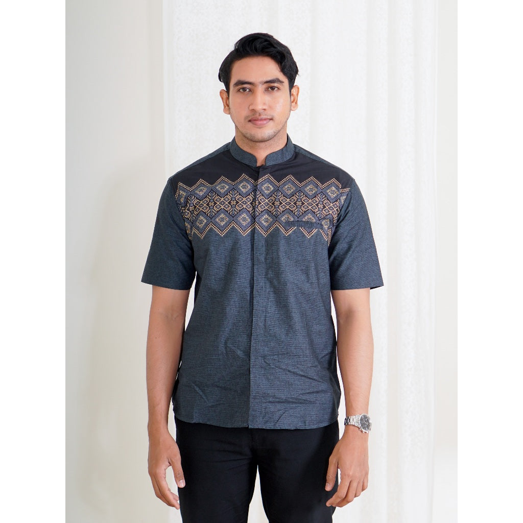 Swipe Up Kemeja Koko Pria Modern Katun Lengan Pendek Motif Aydan Brown