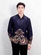 Swipe Up Kemeja Batik Pria Modern Katun Slimfit Lengan Panjang Motif Rupakenca Navy