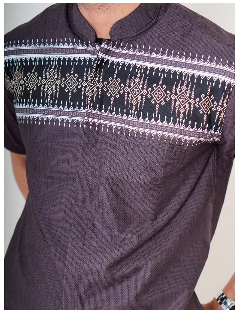 Swipe Up Kemeja Koko Pria Modern Katun Lengan Pendek Motif Arkan Mahogany