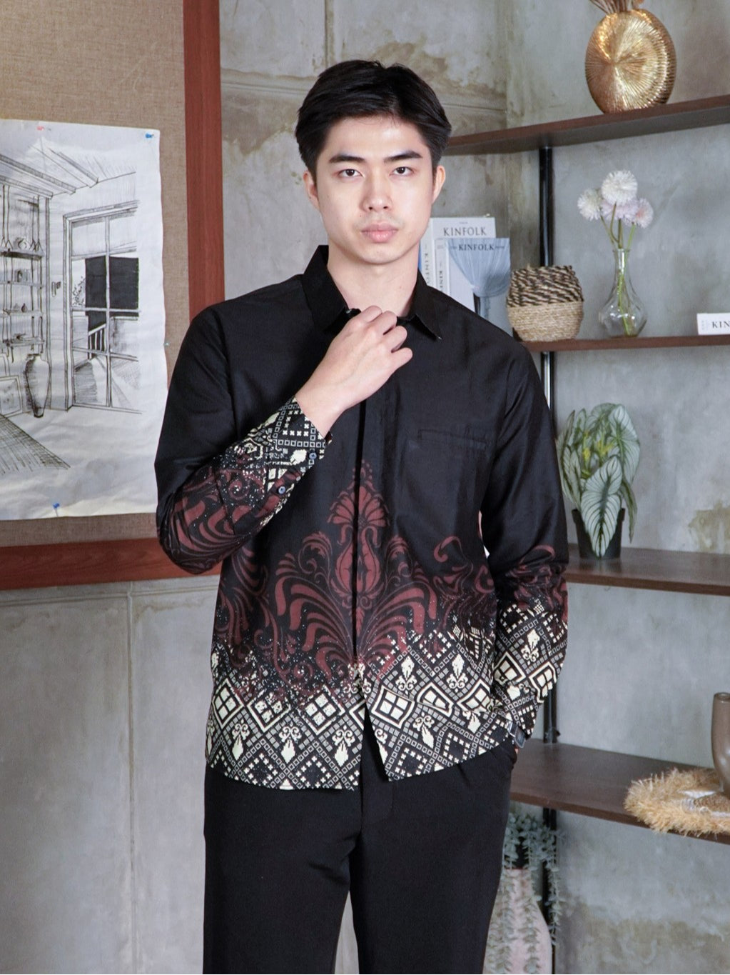 Swipe Up Kemeja Batik Pria Katun Slimfit Modern Lengan Panjang Motif Kresna Black