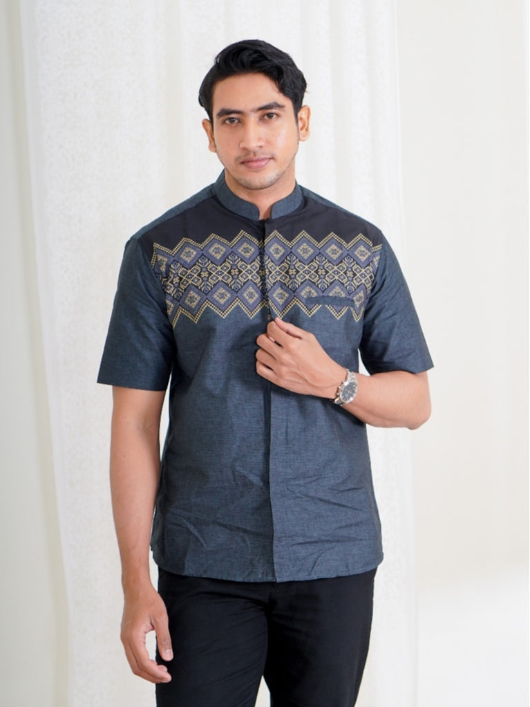 Swipe Up Kemeja Koko Pria Modern Katun Lengan Pendek Motif Aydan Emerald