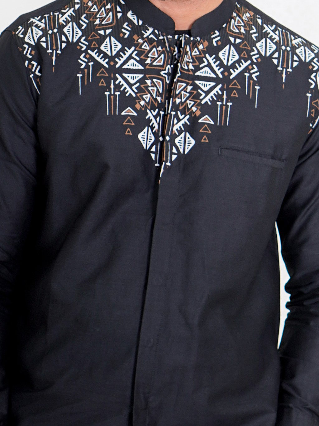 Swipe Up Kemeja Koko Pria Modern Katun Lengan Panjang Motif Arfathan Black