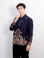 Swipe Up Kemeja Batik Pria Modern Katun Slimfit Lengan Panjang Motif Rupakenca Navy