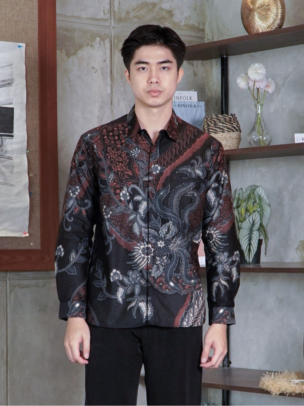 Swipe Up Kemeja Batik Pria Katun Modern Slimfit Lengan Panjang Hoya Mahogany Black