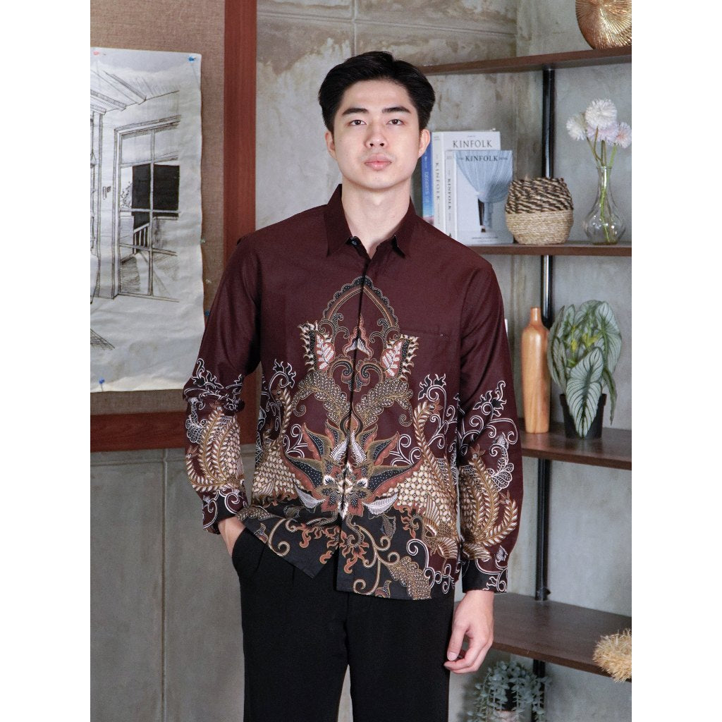 Swipe Up Kemeja Batik Pria Modern Slimfit Lengan Panjang Abimanyu Mahogany
