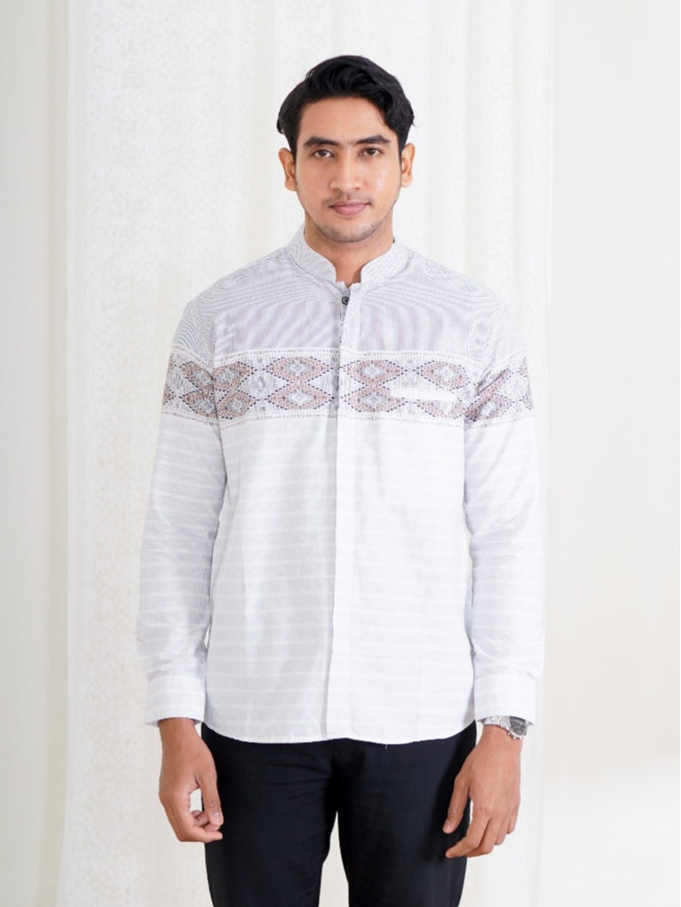 Swipe Up Kemeja Koko Pria Modern Katun Lengan Panjang Motif Zayn White