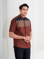 Swipe Up Kemeja Koko Pria Modern Katun Lengan Pendek Motif Aydan Brown