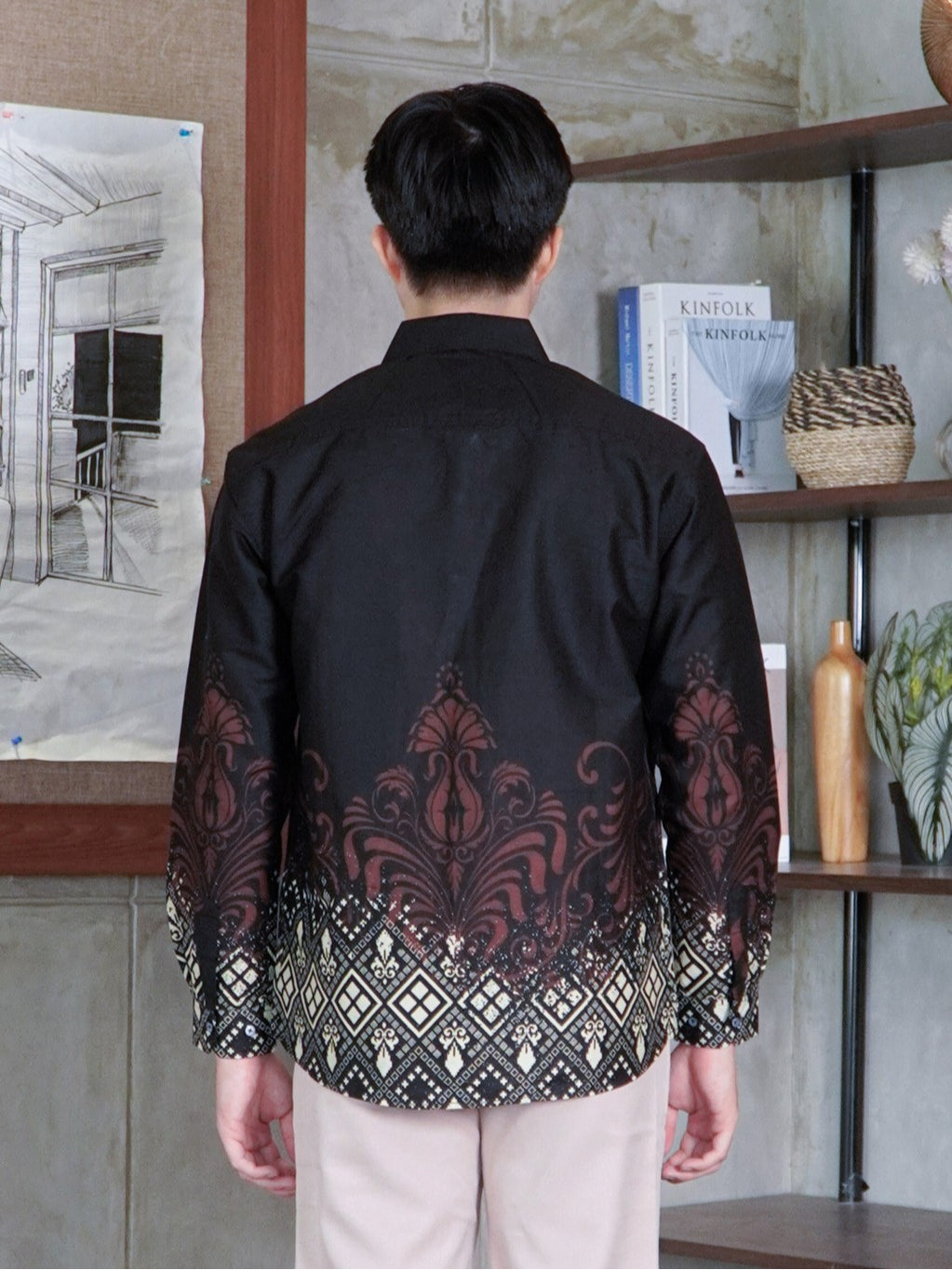 Swipe Up Kemeja Batik Pria Katun Slimfit Modern Lengan Panjang Motif Kresna Black